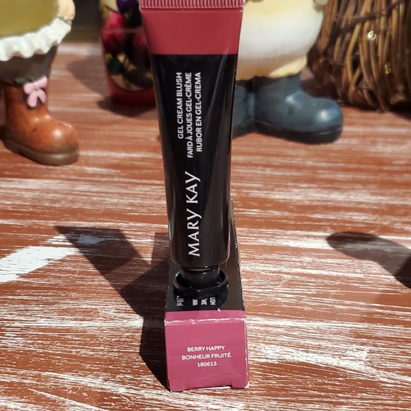 Berry Happy Gel Cream Blush - LIMITED EDITION- Mary Kay - Picture 4 of 8